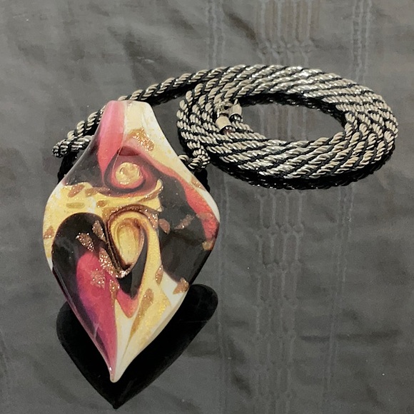 Vtg(1970)Silver&Black Necklace With Murano Glass Heart Shaped Pendant - Picture 2 of 6